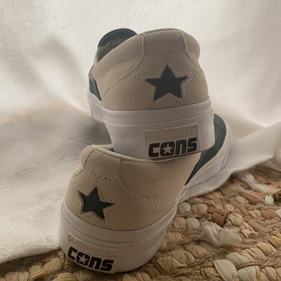 Brand new slip on converses - Picture 3 of 5